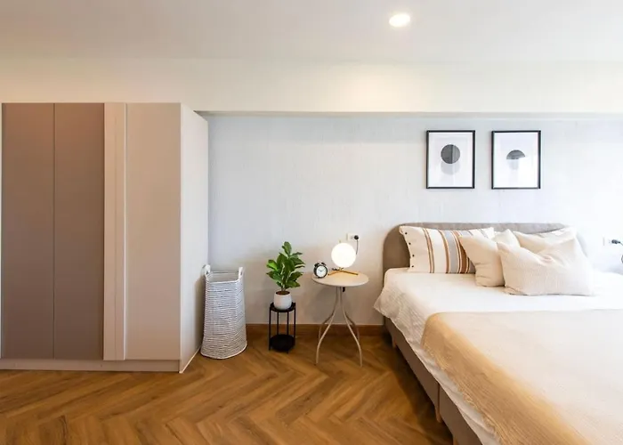 Апартаменты 49sqm 1br In Thonglor, Pool And Workspace Бангкок